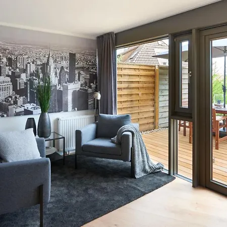 Criston Apartments - Happy Terrace H40